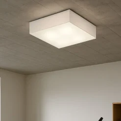 Plafoniere Moderne-Selezionato da Mazzolaluce Plafoniera da cucina quadrata in vetro bianco