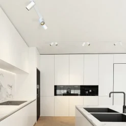 Plafoniere Moderne-Selezionato da Mazzolaluce Plafoniera da incasso per cucina con faretti orientabili