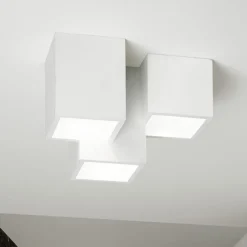 Plafoniere Moderne-Sforzin Illuminazione Plafoniera di gesso design moderna cubi bianca 3 faretti led herea sforzin