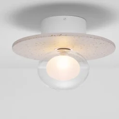 Plafoniere Moderne-Selezionato da Mazzolaluce Plafoniera hos rotond per camera da letto beige di cemento sfera in vetro