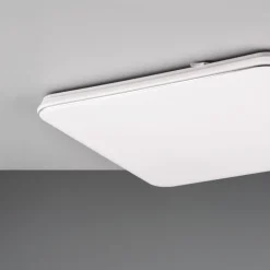 Plafoniere Moderne-Selezionato da Mazzolaluce Plafoniera moderna bianca led 4000k quadrata per ufficio