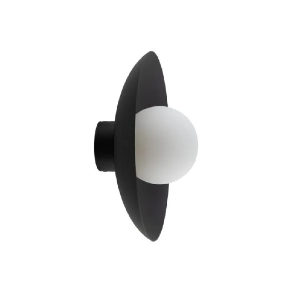 Plafoniere Moderne-Selezionato da Mazzolaluce Plafoniera moderna nera rotonda con sfera di vetro bianco