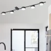 Plafoniere Moderne-Selezionato da Mazzolaluce Plafoniera nera luminosa moderna per cucina