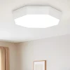 Plafoniere Moderne-Selezionato da Mazzolaluce Plafoniera ottagonale bianca design moderna led per soggiorno