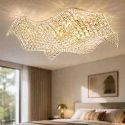 Plafoniere Moderne-Selezionato da Mazzolaluce Plafoniera per camera da letto vela di cristalli struttura oro