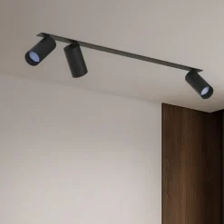 Plafoniere Moderne-Selezionato da Mazzolaluce Plafoniera per cucina da incasso con 3 spot orientabili