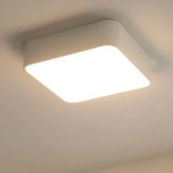 Plafoniere Moderne-Selezionato da Mazzolaluce Plafoniera quadrata per cucina di colore bianco