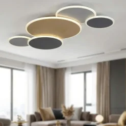 Plafoniere Moderne-Selezionato da Mazzolaluce Plafoniera smart cerchi nero oro grigio led 2700k a 5000k con telecomando