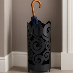 Mobili Ingresso Moderni-Selezionato da Mazzolaluce Portaombrelli metallo nero design moderno metallo traforato