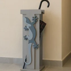 Mobili Ingresso Moderni-Selezionato da Mazzolaluce Portaombrelli moderno geko legno colore azzurro polvere