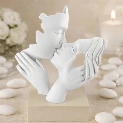 Soprammobili Moderni-Bongelli Preziosi Scultura bomboniera per matrimonio innamorati nocciola
