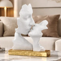 Soprammobili Moderni-Bongelli Preziosi Scultura da tavolo bacio stilizzato oro moderna