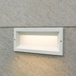 Segnapasso Led-Selezionato da Mazzolaluce Segnapasso bianco da incasso a parete per esterno led 12w 4000k ip65
