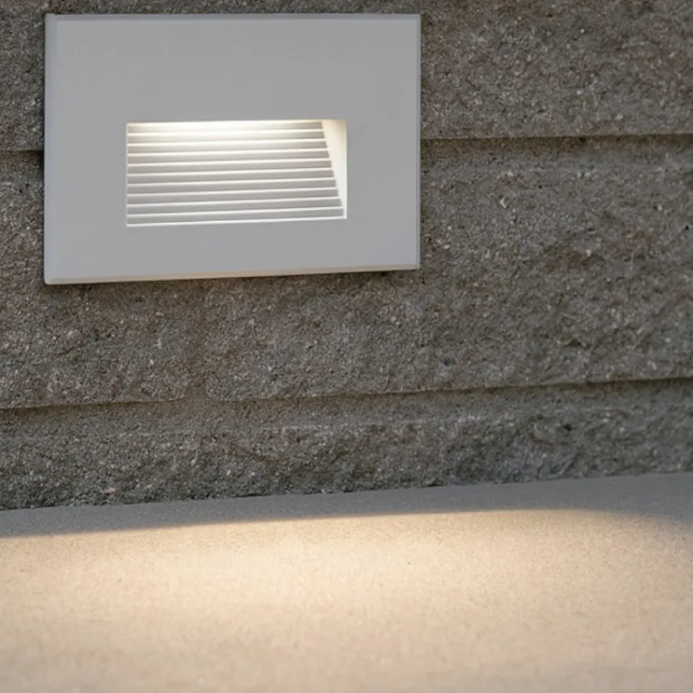 Segnapasso Led-Selezionato da Mazzolaluce Segnapasso da esterno a incasso a parete bianco led 3w 3000k