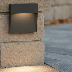 Segnapasso Led-Selezionato da Mazzolaluce Segnapasso da esterno a parete led 3w 4000k grafite ip65