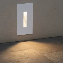 Segnapasso Led-Selezionato da Mazzolaluce Segnapasso da incasso bianco led 3w 3000k taglio di luce
