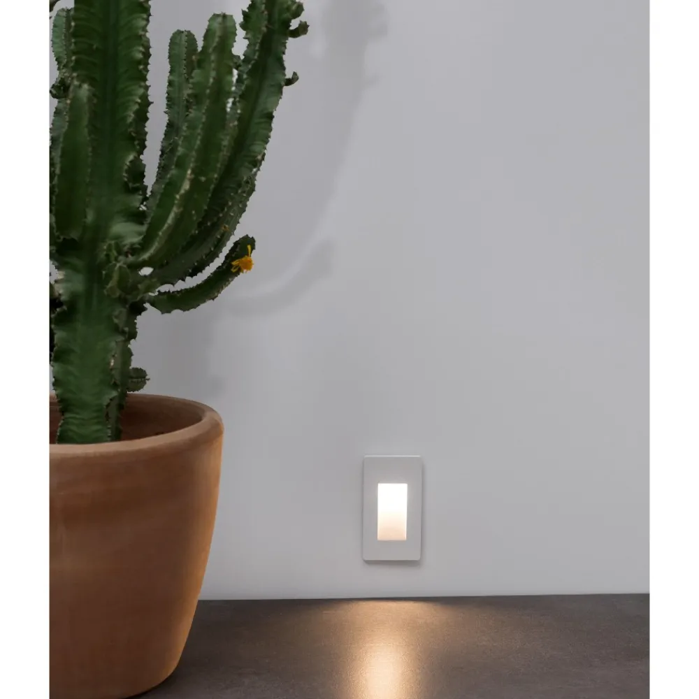 Segnapasso Led-Selezionato da Mazzolaluce Segnapasso led da esterno incasso bianco 1,5w 3000k 220v
