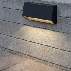 Segnapasso Led-Selezionato da Mazzolaluce Segnapasso led grafite per esterno squadrato a parete 3w 4000k