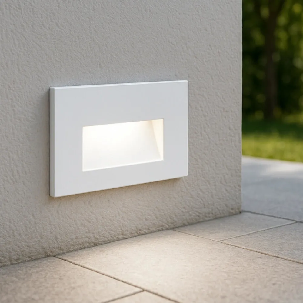 Segnapasso Led-Selezionato da Mazzolaluce Segnapasso led per esterno rettangolare bianco ip65