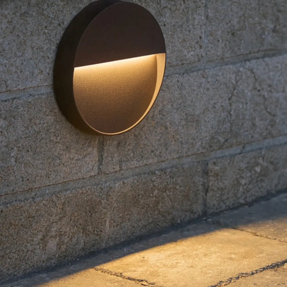 Segnapasso Led-Selezionato da Mazzolaluce Segnapasso led 6w 4000k da esterno ip65 marrone rotondo
