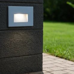 Segnapasso Led-Selezionato da Mazzolaluce Segnapasso rettangolare per esterno da incasso a parete grigio led 3w 3000k