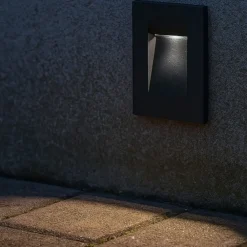 Segnapasso Led-Selezionato da Mazzolaluce Segnapasso verticale antracite da incasso led 3w 3000k per esterno