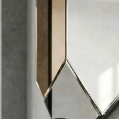 Specchi Da Parete-Selezionato da Mazzolaluce Specchio da parete esagonale 70x80 design vetro bronzo fume