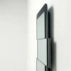 Specchi Da Parete-Selezionato da Mazzolaluce Specchio nero da parete design moderno 63x82 zig zag