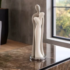 Soprammobili Moderni-Bongelli Preziosi Statuetta moderna da tavolo innamorati nocciola